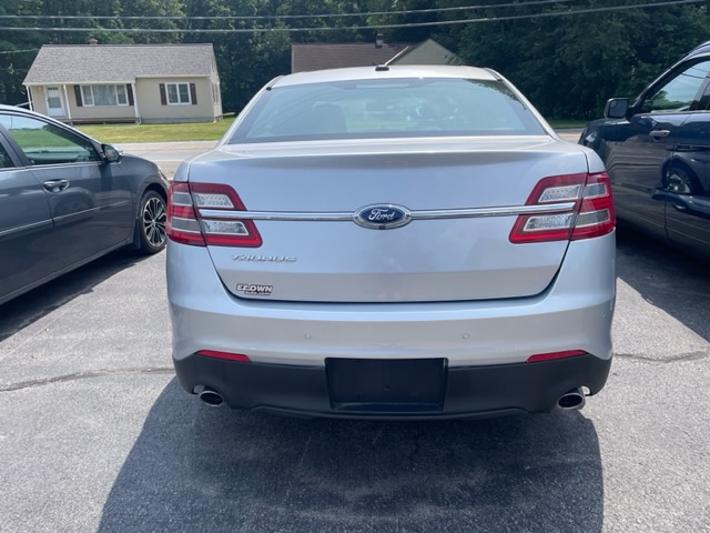 2015 Ford Taurus