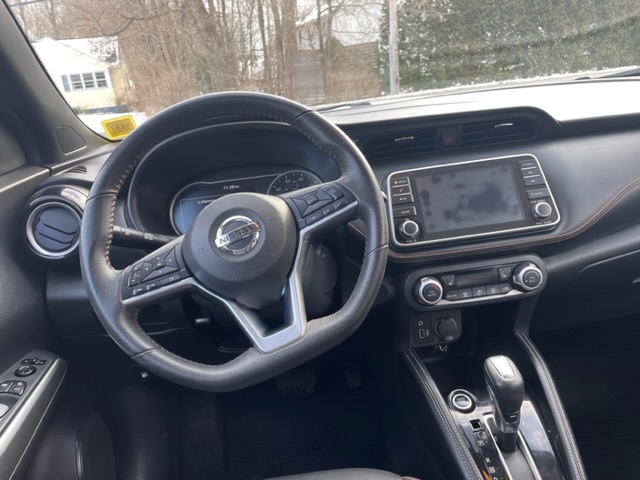 2020 NISSAN KICKS SR