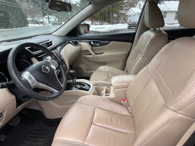 2016 NISSAN ROGUE SL